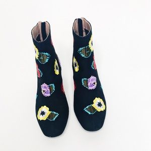 NWOT Women’s  Betsey Johnson  Ankle Boots